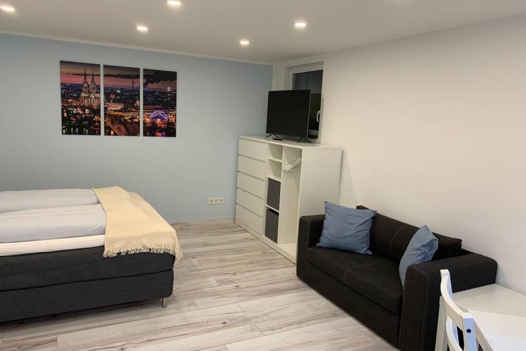 Modern Renovated Apartment Suited For Business Consultants - In Close Distance To Dt, Dhl And Un Campus - Reserved Parking 본 외부 사진