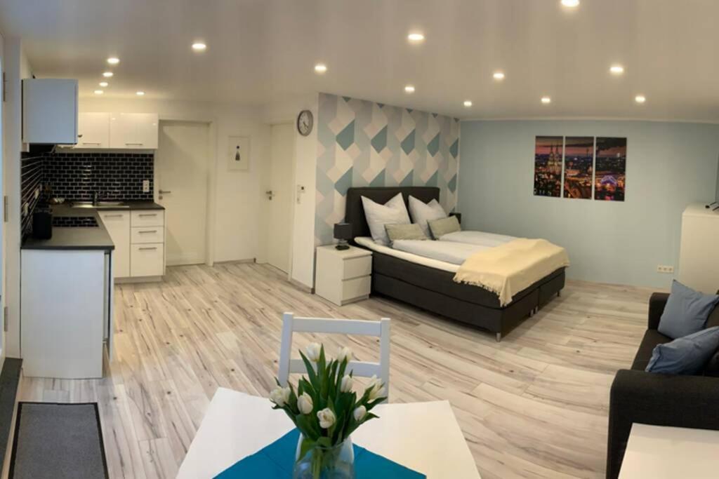 Modern Renovated Apartment Suited For Business Consultants - In Close Distance To Dt, Dhl And Un Campus - Reserved Parking 본 외부 사진