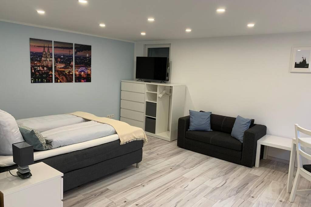 Modern Renovated Apartment Suited For Business Consultants - In Close Distance To Dt, Dhl And Un Campus - Reserved Parking 본 외부 사진